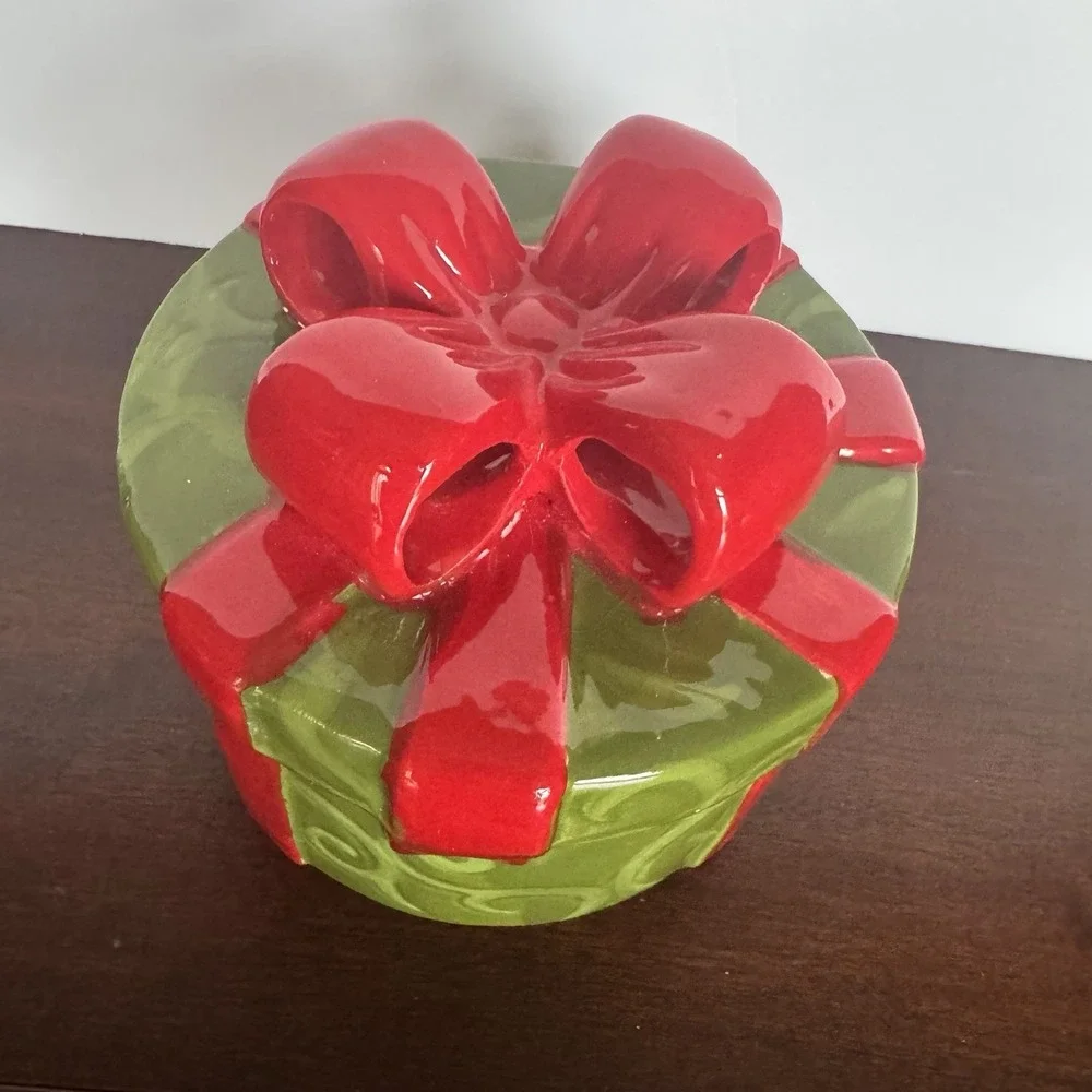 Pier 1 Christmas Ceramic Nesting Present Measuring Cups Genuine